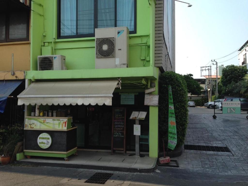 فندق إيبريميوم سوخمفيت 81 بانكوك المظهر الخارجي الصورة