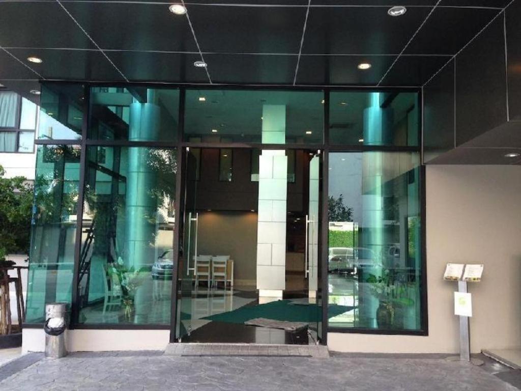 فندق إيبريميوم سوخمفيت 81 بانكوك المظهر الخارجي الصورة